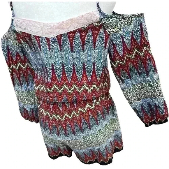 Umgee Boho Off-The-Shoulder Romper size S with pockets & adjustable straps - Picture 4 of 9